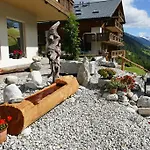 Apartments Castle * Goms